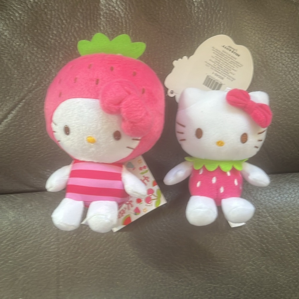 Cute hello kitty stuffed animals in strawberry outfits - Picture 7 of 7